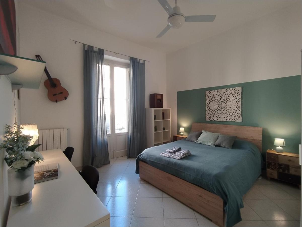 Flower 11 Apartment Bari Bagian luar foto